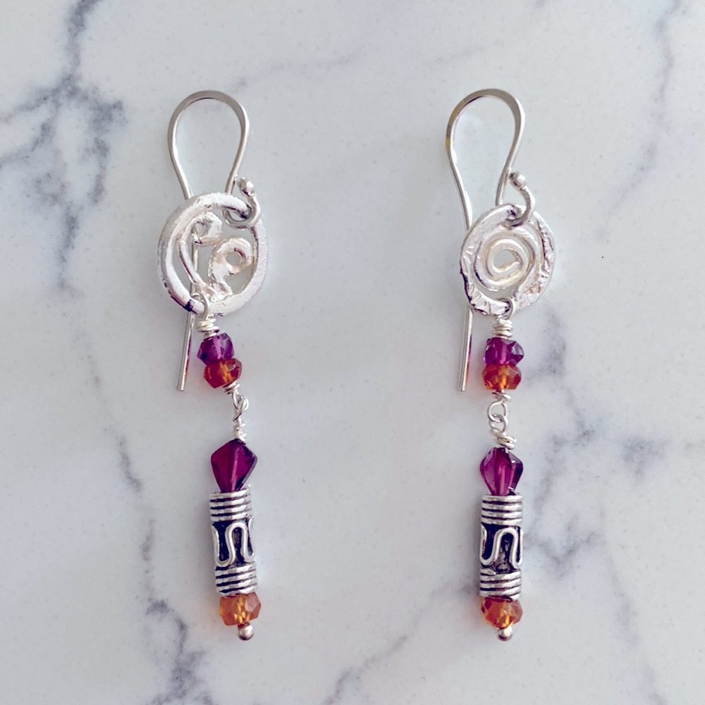 NWT Handcrafted dangling earrings with real Garnets